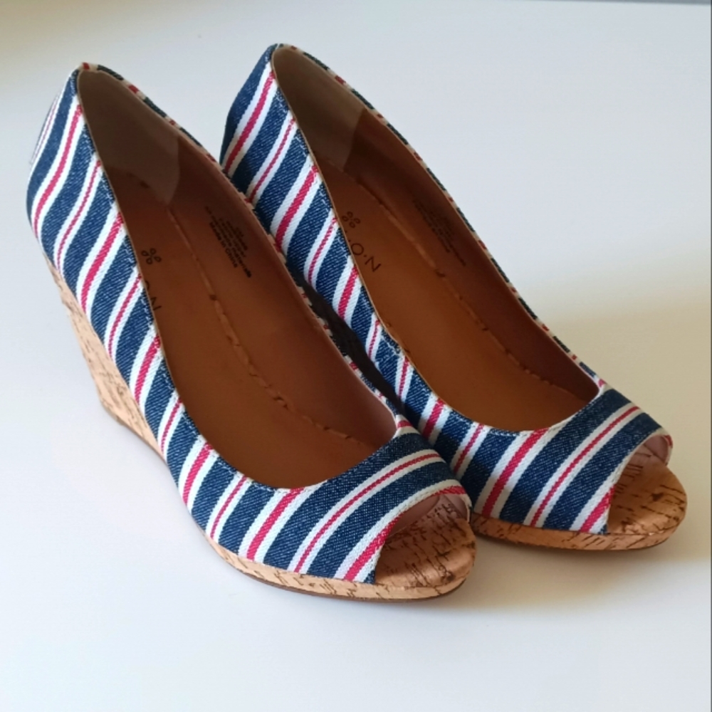 NWOB Caslon Wedge Sandals